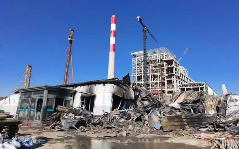 蹊蹺!貴陽一工地無人居住的活動板房居然著火了&hellip;