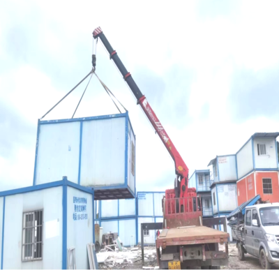 拆!貴陽白云一村莊違規搭建泡沫夾芯彩鋼板房被白云消防強制拆除